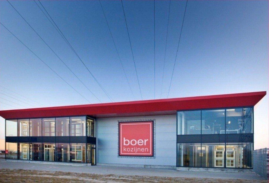 Gebouw van Boer Kozijnen in Zwolle, met showroom